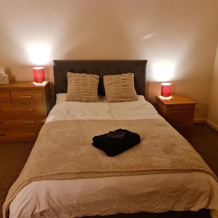 Apartmán Comfortable 2 Bed Townhouse. Near To Amenities. Beith Exteriér fotografie