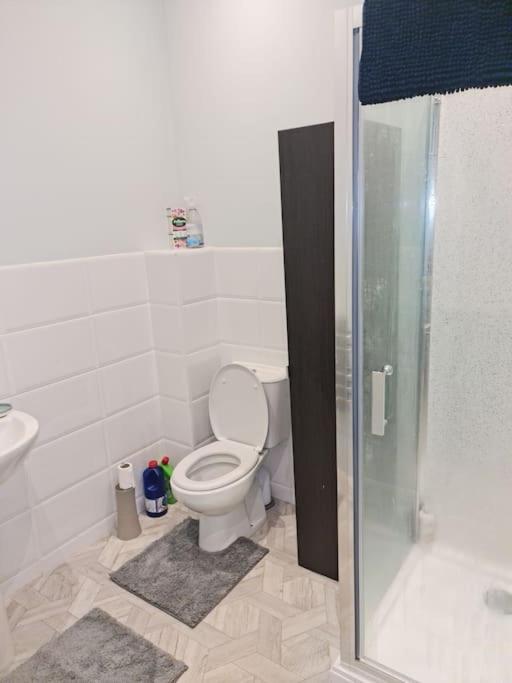 Apartmán Comfortable 2 Bed Townhouse. Near To Amenities. Beith Exteriér fotografie